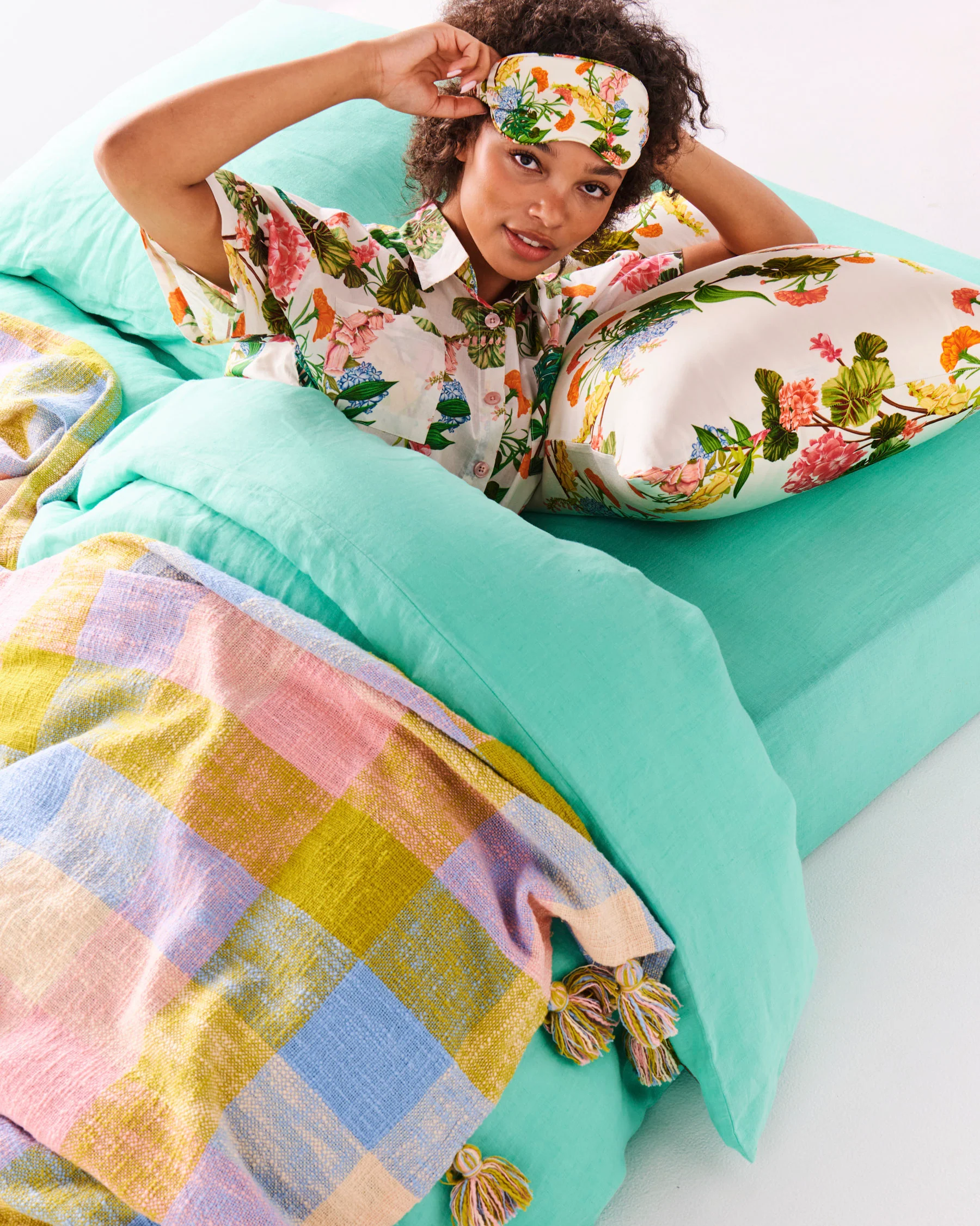 Bouquet Beauty Silk Eye Mask - Image 3