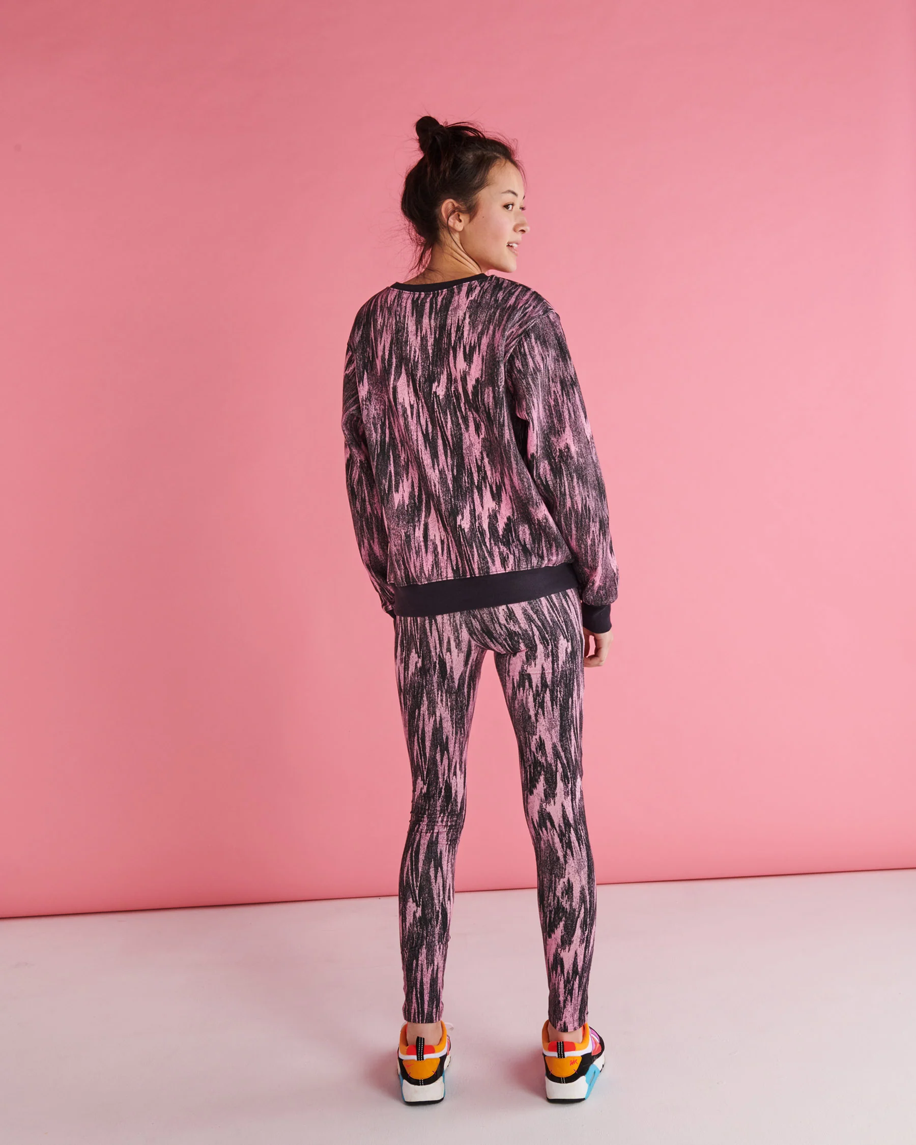 Wamikata Walka Tali Adult Organic Cotton Leggings - Image 7